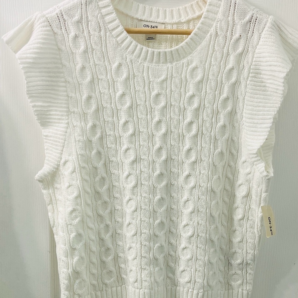 Sleeveless Knit Top